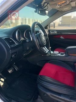 جیپ گراند شیرۆکی